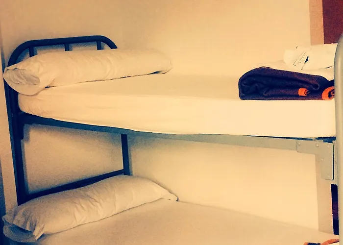 Roots&boots Hostel *